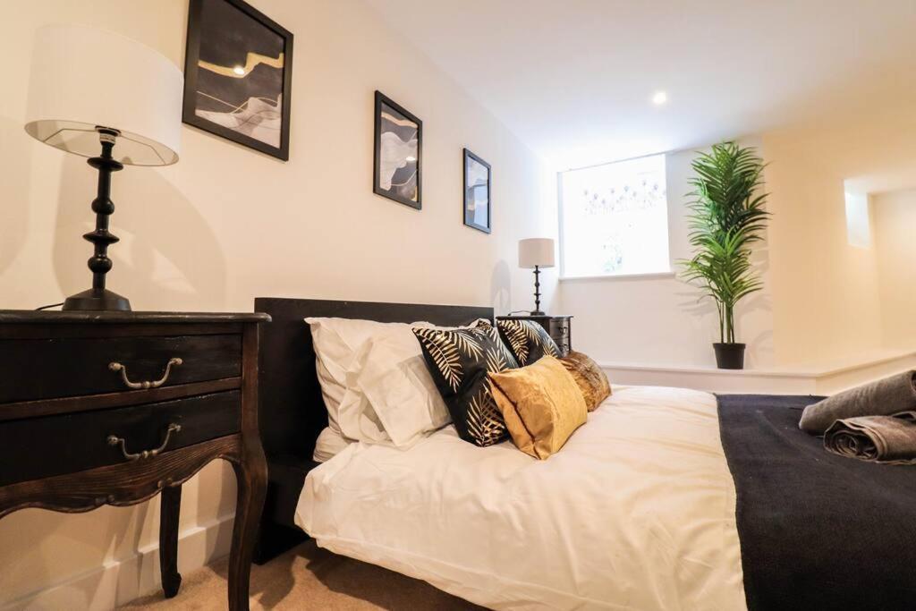 Camber Hill - Long Stay Offer Лондон Екстериор снимка