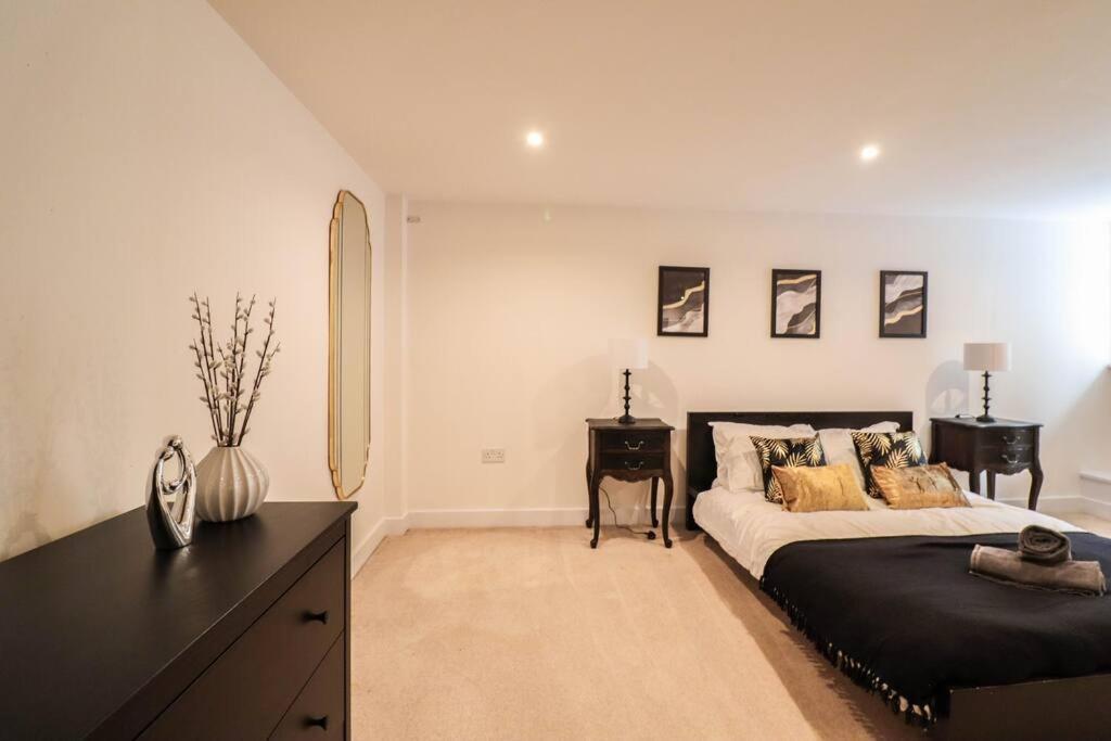 Camber Hill - Long Stay Offer Лондон Екстериор снимка