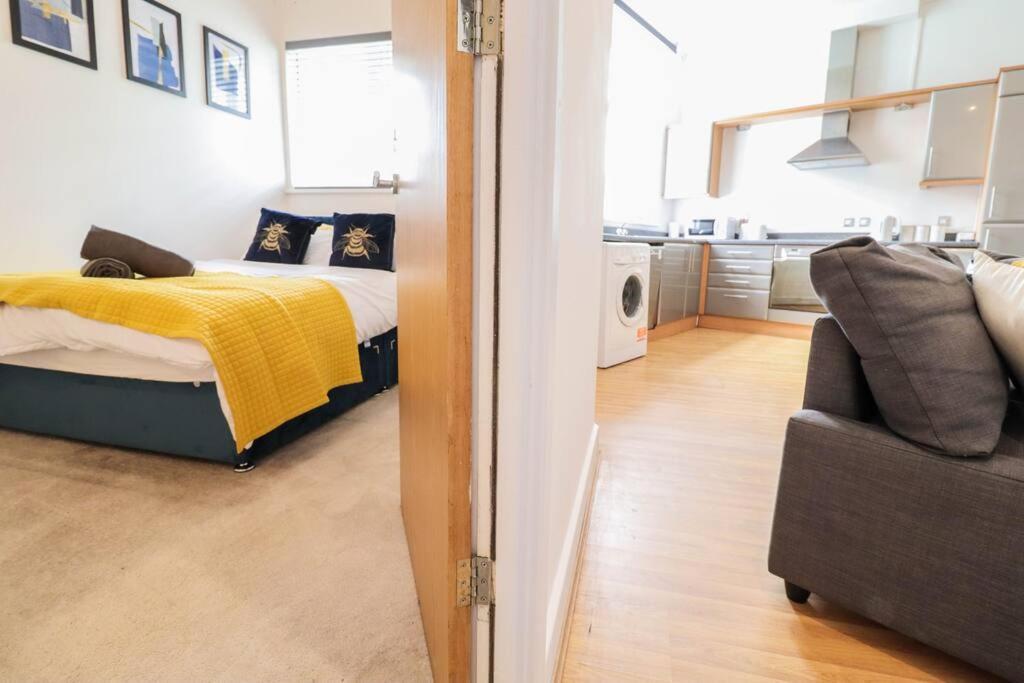 Camber Hill - Long Stay Offer Лондон Екстериор снимка